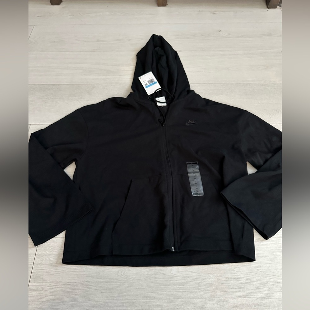 New Nike black sweater- DN4943-010